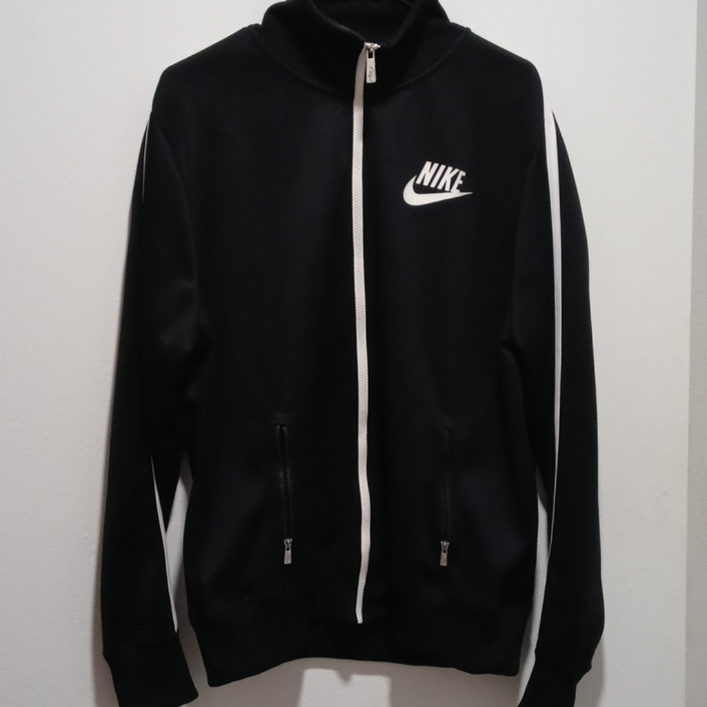 Nike zip up jacket